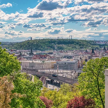 J3 * Prague