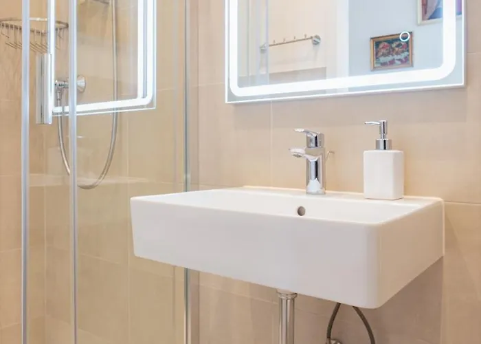 J3 Apartament *
